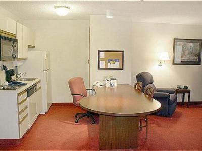 Sonesta Simply Detroit Hotel Troy